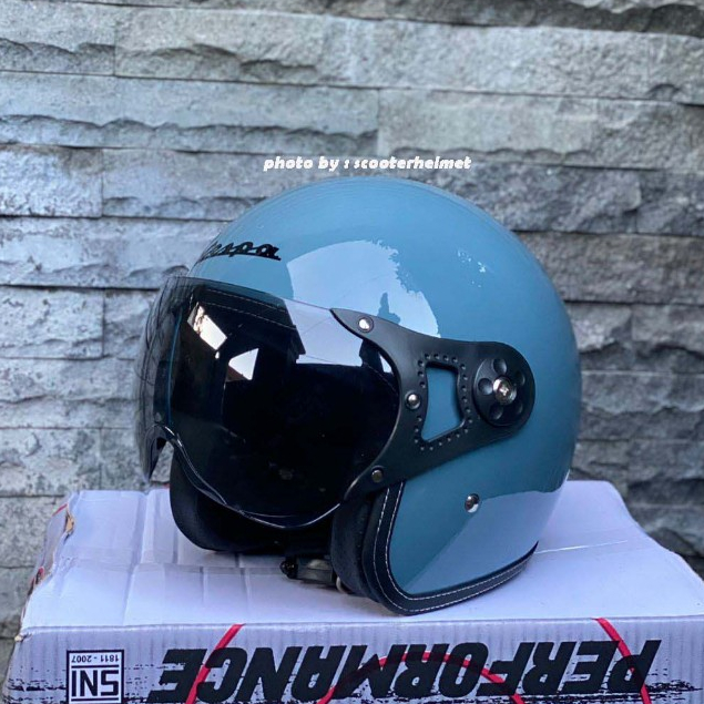 Jual Helm Vespa Vintage + Visor Italy Gorilla Gloss | Shopee Indonesia