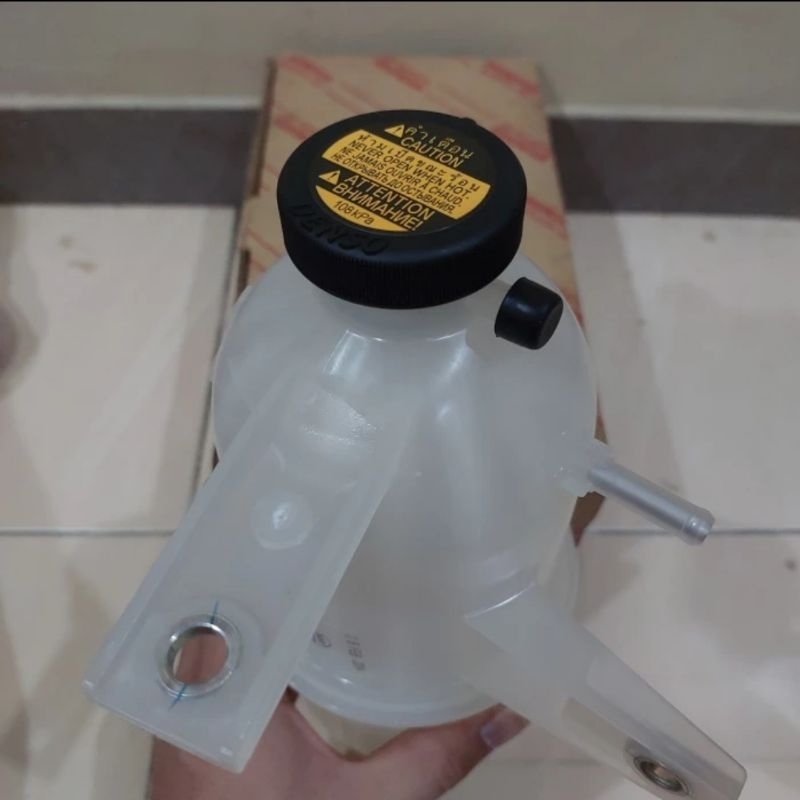 Jual tabung air radiator toyota innova diesel dan fortuner diesel dan ...
