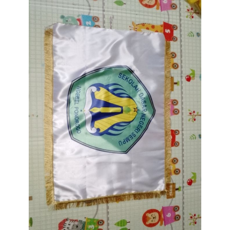 Jual Bendera Printing Custom Premium | logo sekolah / organisasi ...