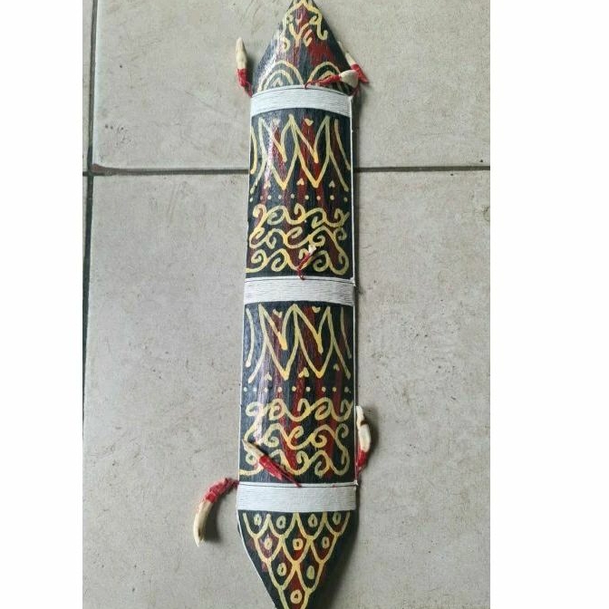 Jual Tameng khas etnik Dayak kalimantan panjang 60 cm | Shopee Indonesia