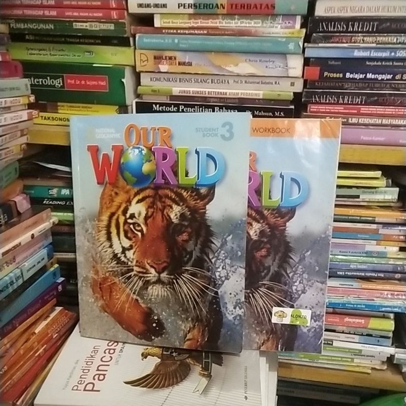 Jual our world student book 3 and workbook | Shopee Indonesia