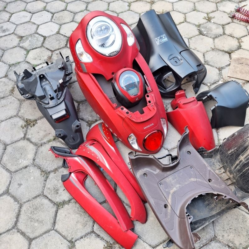 Jual BODY FULLSET ALL NEW SCOOPY PRESTIGE ORIGINAL COPOTAN | Shopee ...