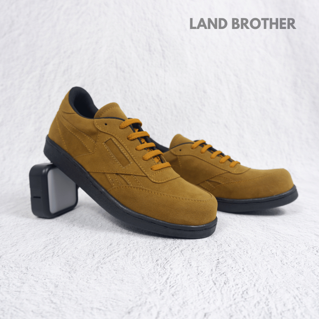 Jual Sepatu Safety Sneakers Terbaru Ujung Besi Sepatu Safety Sport ...