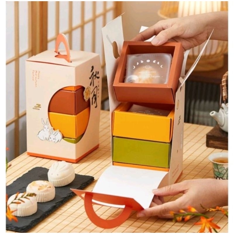 Jual Exclusive box mooncake sekat 4 box mooncake 100gr isi 4 box ...