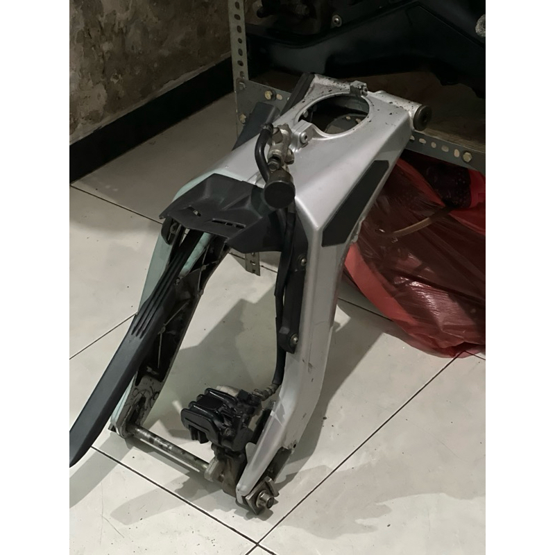 Jual swing arm original yamaha r15 v3 | Shopee Indonesia