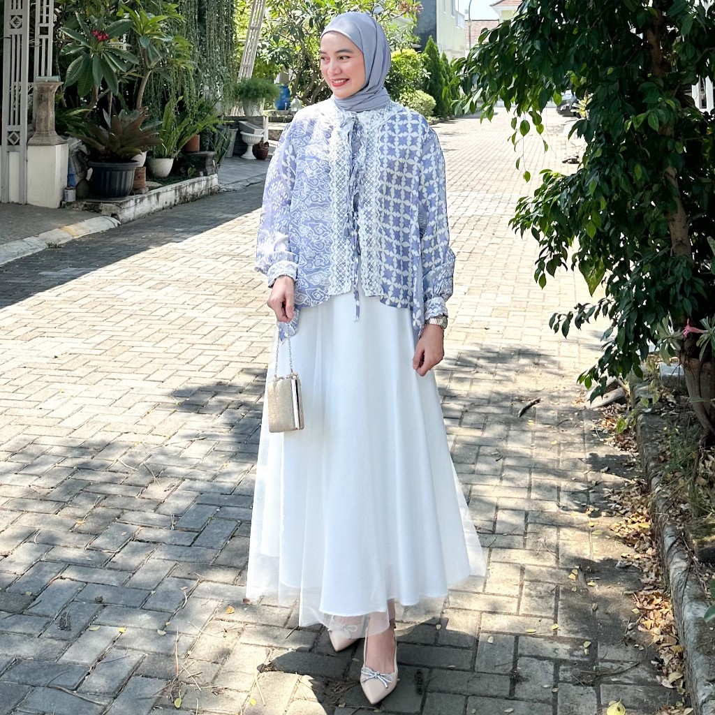 Jual WILONA Set Blouse Lace Batik Kutubaru Modern dan Flare