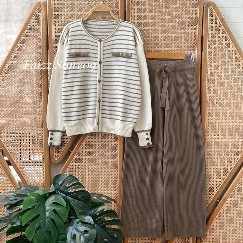Jual Oneset Sarwendah Sweater Rajut Motif Kancing Stripe Setelan Celana ...