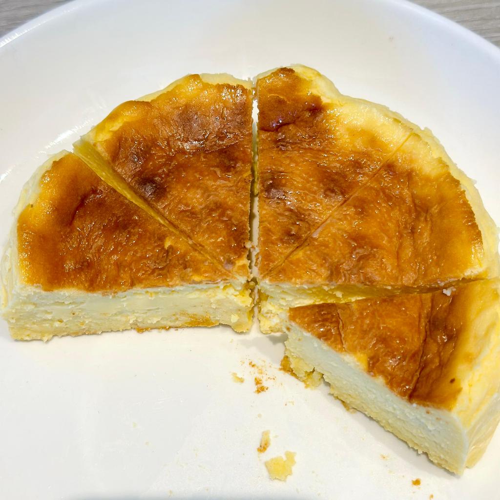 Jual Burnt Cheese Cake I Burnt Choco Cheese Cake - Dapur Wieda | Shopee ...