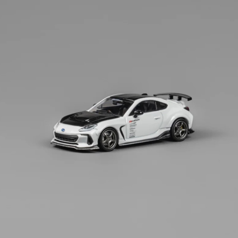 Modellino CM Model Subaru BRZ Varis Arising-1 Bianco Scala 1:64 - Limited Edition