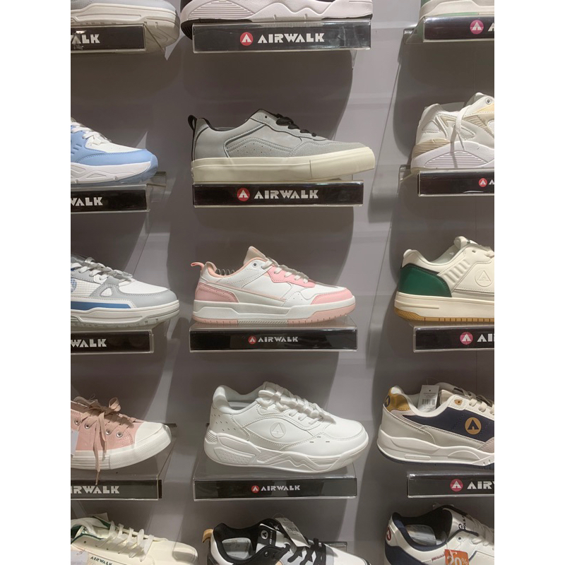 Jual SEPATU SNEAKERS BERBAGAI MODEL GROSIR | Shopee Indonesia