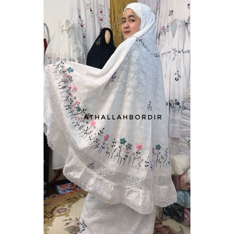 mukena sulam timbul katun rubia