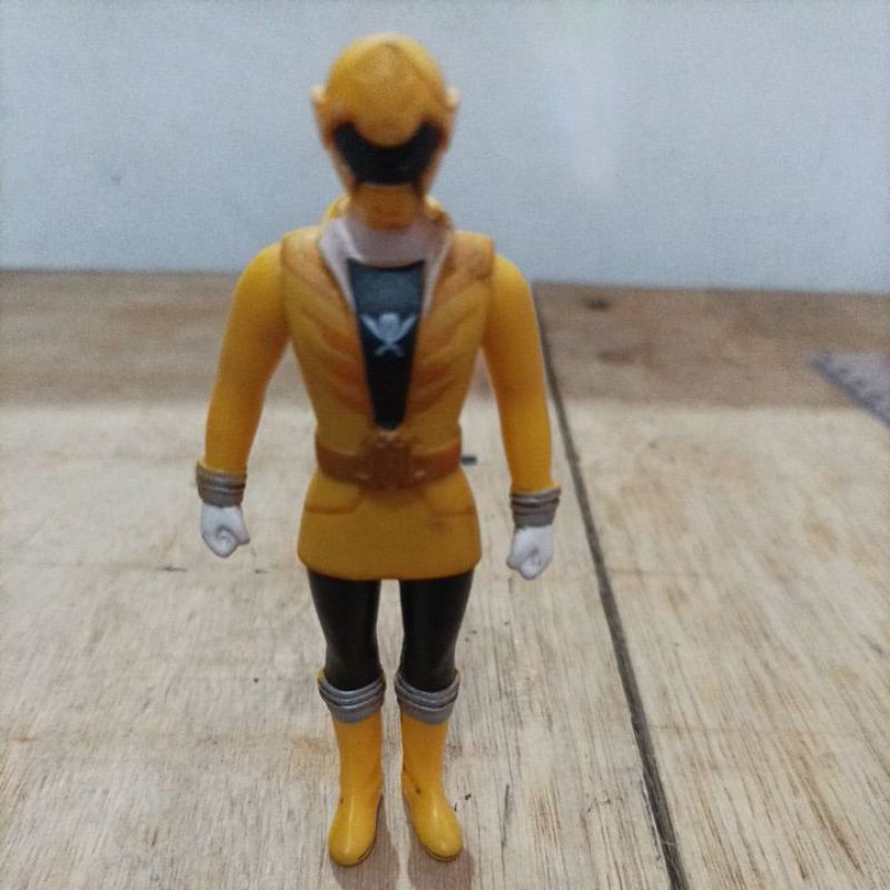 Jual Power rangers sentai gokaiger yellow rangers mini ori | Shopee ...