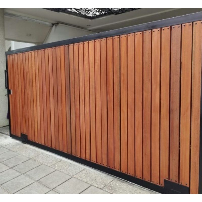 Pintu Pagar Kombinasi GRC serat Kayu