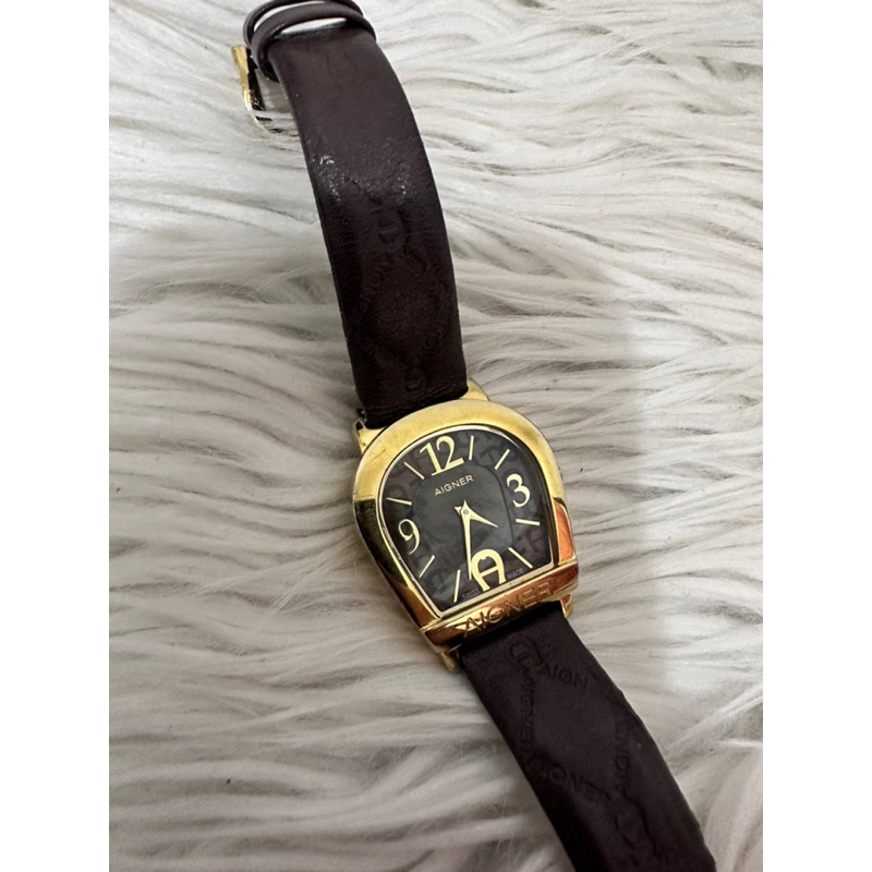 jam aigner watch seri A32200 strap kulit warna coklat