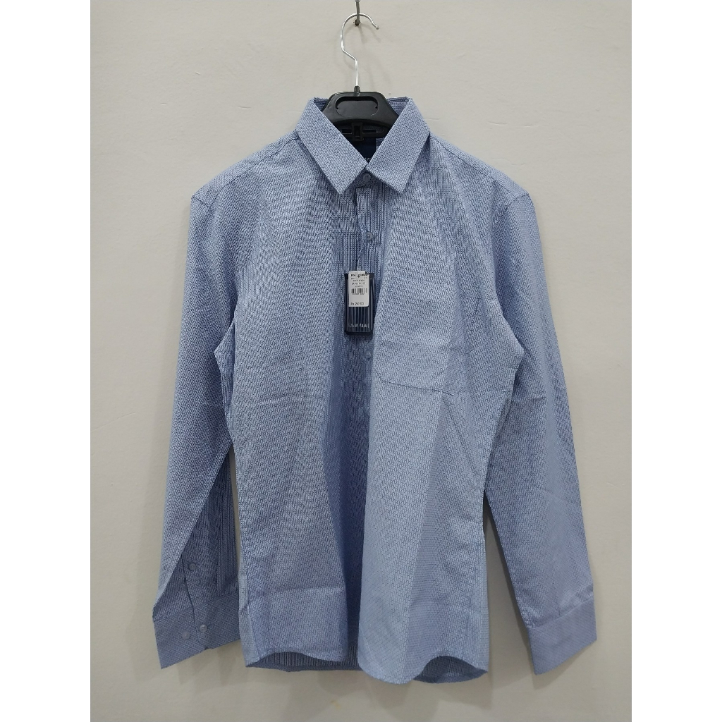 Cole Basic Solid Regular Kemeja Lengan Panjang Pria