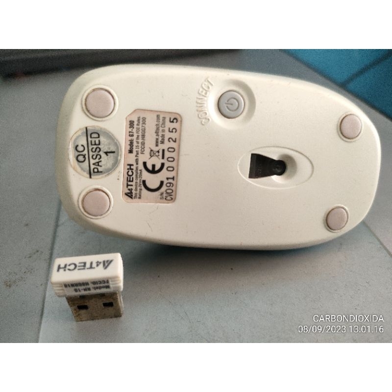 Jual mouse wirelles A4tech model 67-300 | Shopee Indonesia