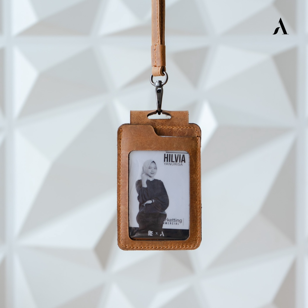 Jual Name Tag Kulit Sapi Asli Id Card Berly landyard Papan Nama Model ...
