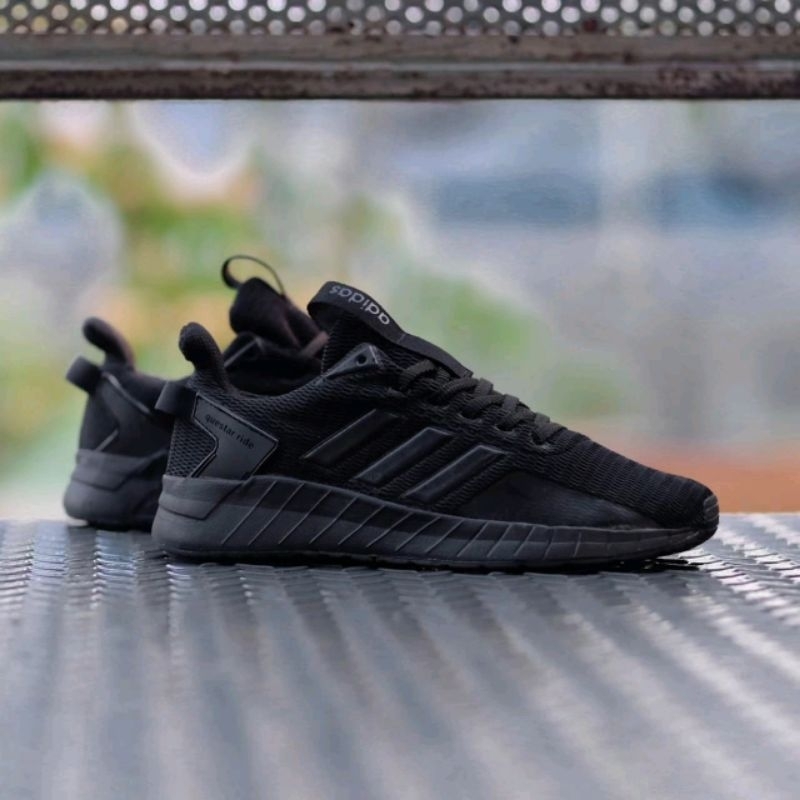 Adidas questar ride triple black store