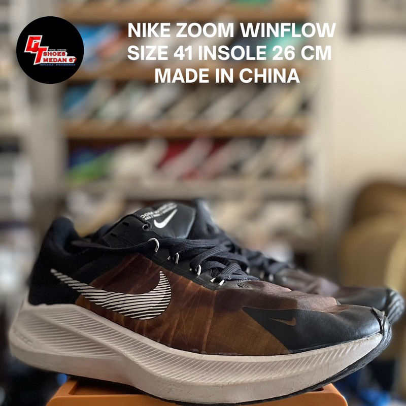 Jual Sepatu ZOOM Air Win Flow size 41 26 cm Hitam Cokelat Pegasus 35 size 42 26 5 cm Winflow size 42 26 5 dan 42.5 27 cm Hitam Putih dan Zoom Pegasus