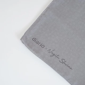 Diario X Nagita Slavina Ultrafine Travel Series Plain Scarf Kerudung Segi Empat
