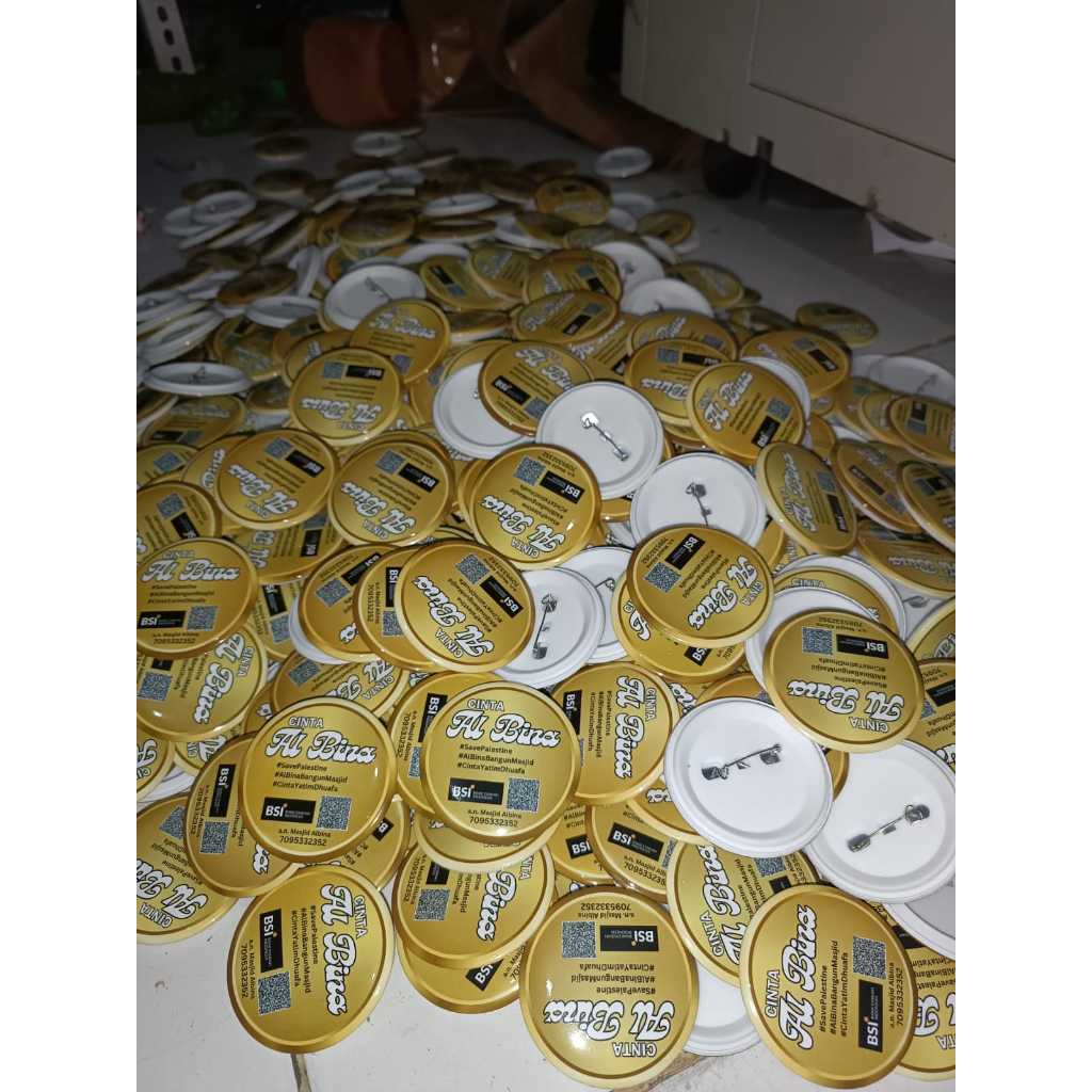Jual Pin Peniti Bebas Desain Custom Suka Suka Ukuran 44mm Glossy/Doff ...
