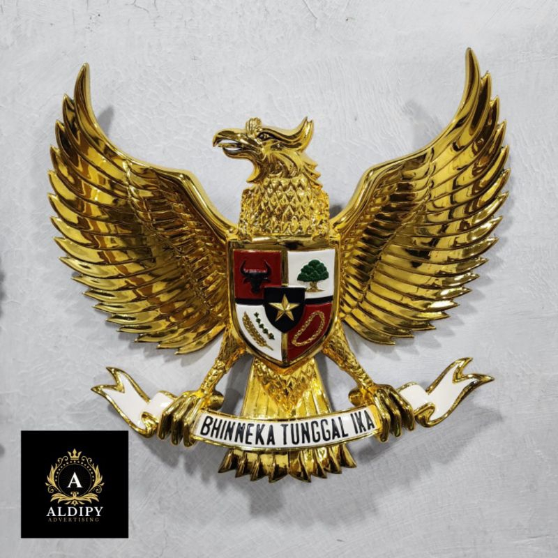 Jual Patung Burung Garuda Pancasila Chrom Premium Ukuran Cm Shopee Indonesia