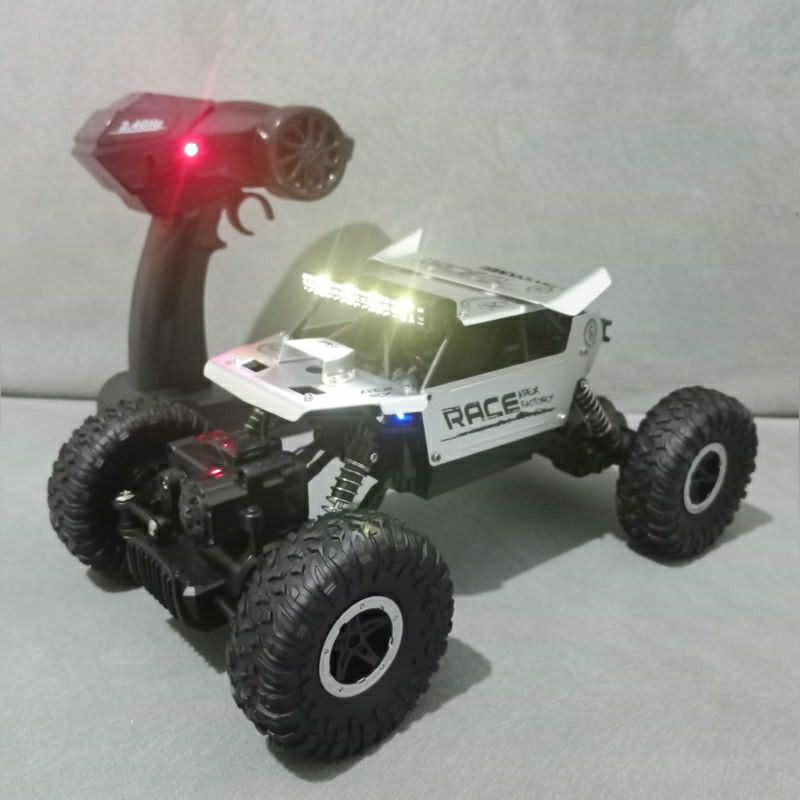 Jual Mobil Remote Kontrol RC 4WD Metal ALLOY 2,4Ghz Durasi Lama 2,4Ghz ...