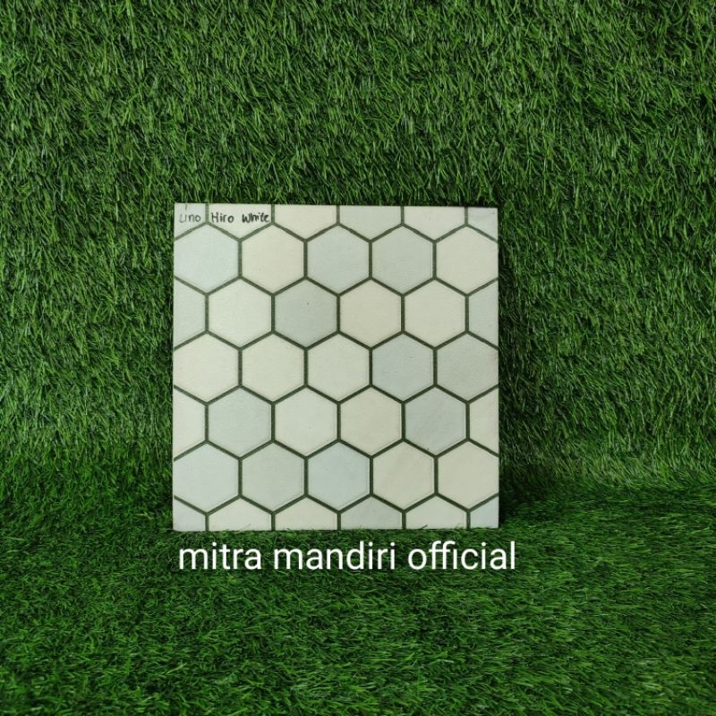 Jual Keramik Lantai 25x25 Hiro White Uno Matt Kw 1 Shopee Indonesia