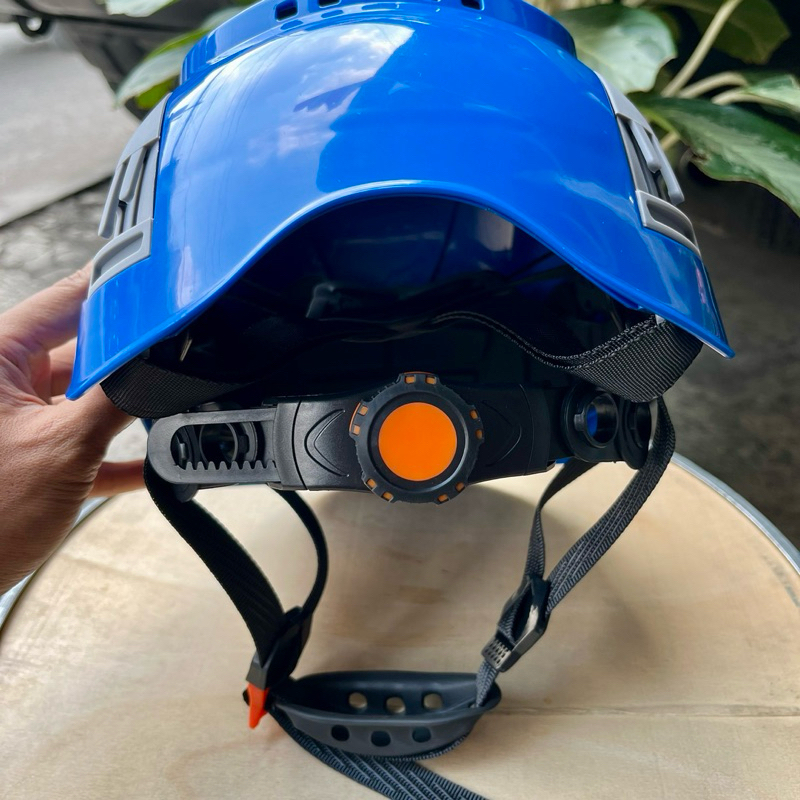 Jual helm safety helmet untuk climbing rescue dan bekerja pada bidang ...