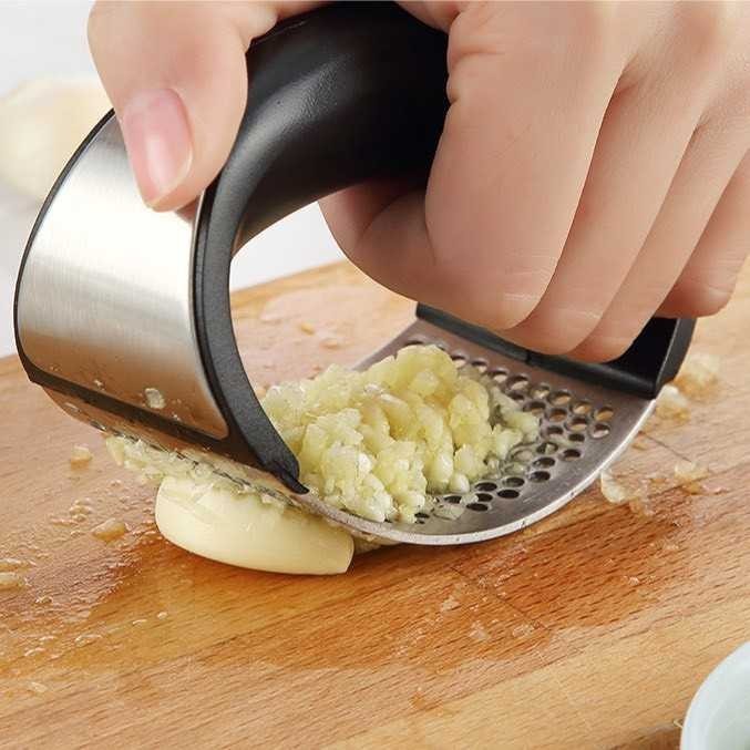 Garlic Crusher Stainless Steel Anti-Slip Quiet | AutoStock
