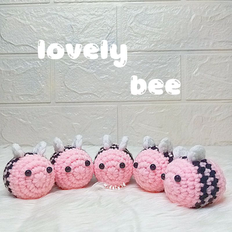 Jual AMIGURUMI / BONEKA RAJUT LEBAH LOVELY BEE CROCHET (gantungan kunci ...