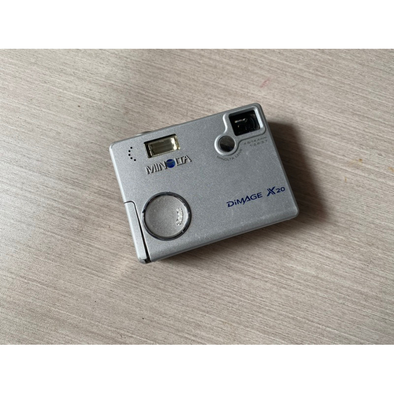 DiMAGE X20 デジタルカメラ　KONIKA MINOLTA デジタルカメラ DiMAGE X20 スノーホワイト 新発売（10月24日