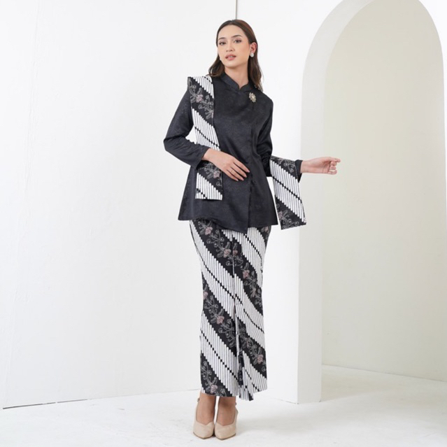 Jual Kebaya Janggan Gadis Kretek/ Kebaya Janggan Modern/ Kebaya Jumbo