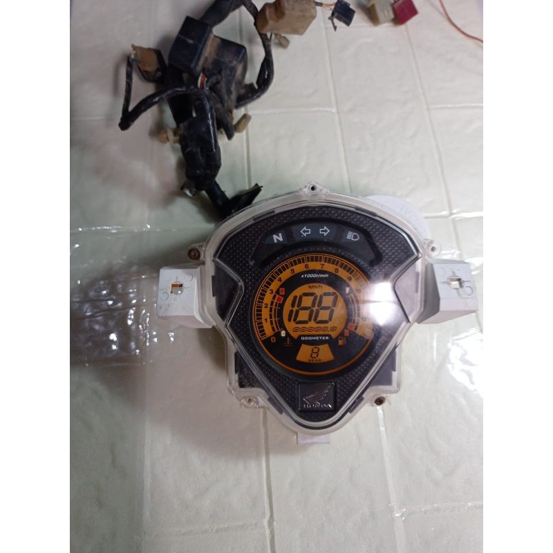 Jual speedometer motor Honda CS1 SECOND original semua normal fungsi ...