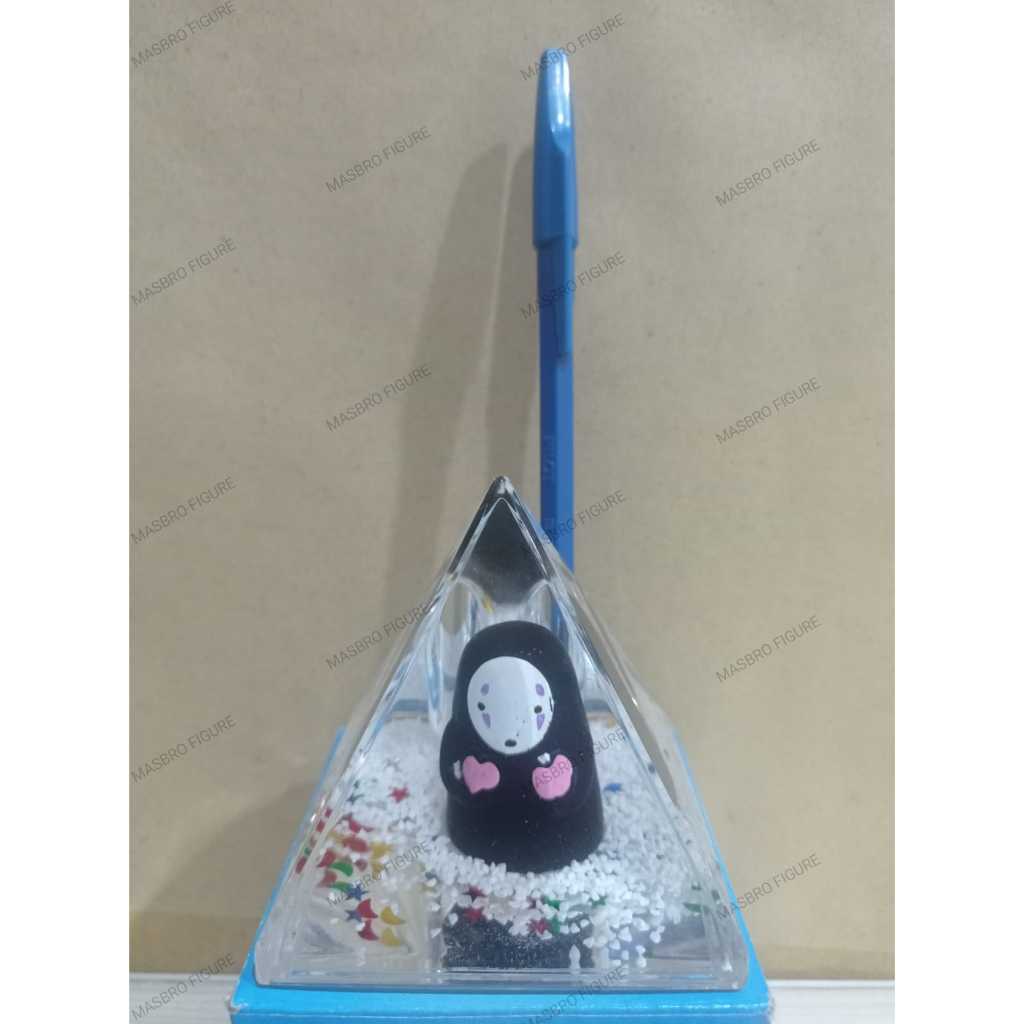 Jual Stand display pen Spirited Away Tempat Pen Air pyramid | Shopee ...