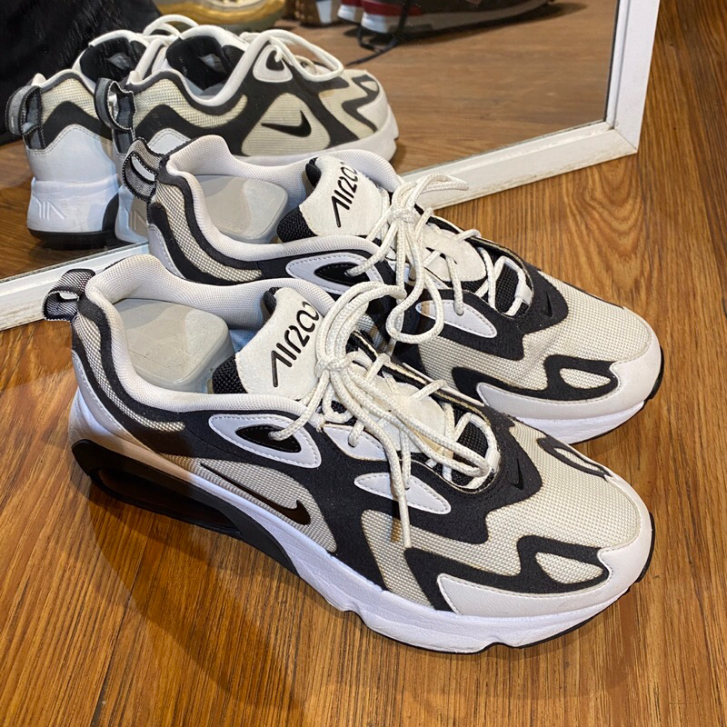 nike air max 200 black white