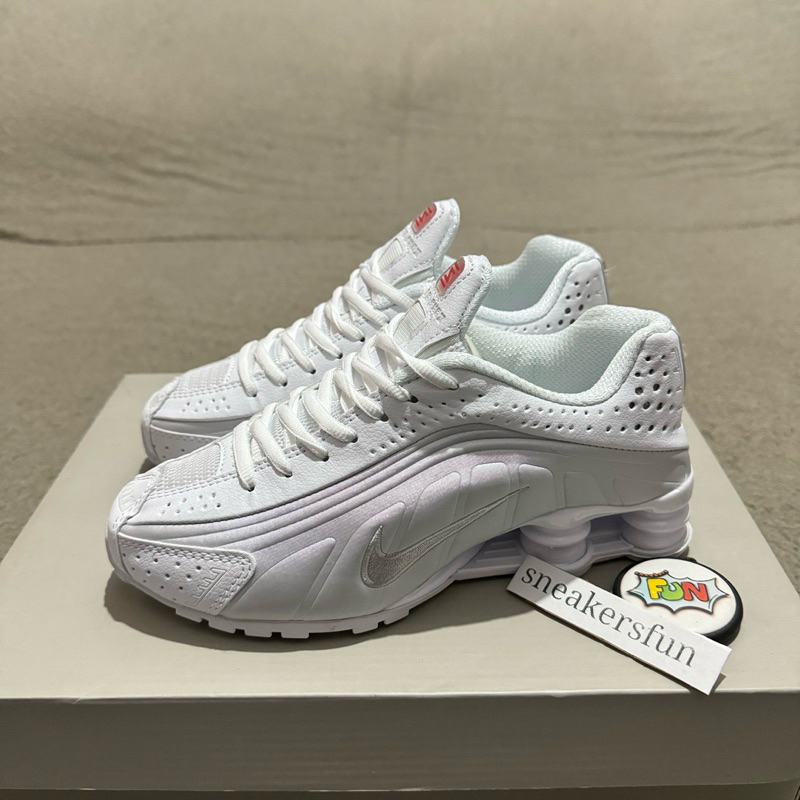 Jual NIKE SHOX R4 WHITE SILVER PREMIUM ORIGINAL | Shopee Indonesia