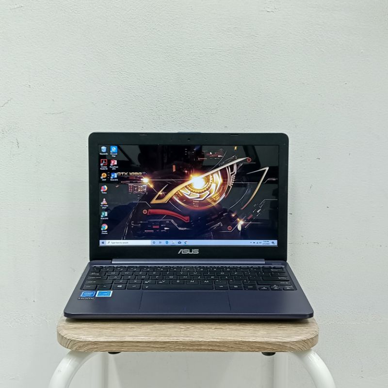 Jual notebook Asus e203m Intel Celeron N4000 ram 4gb/HDD 500gb 12 inch ...