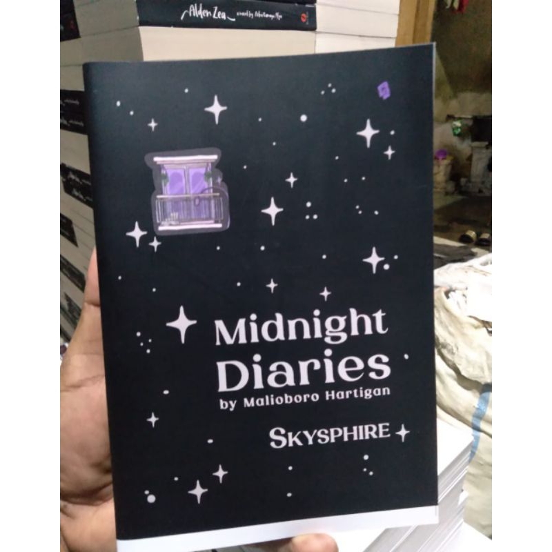 Jual Buku novel - Midnight Diaries | Shopee Indonesia