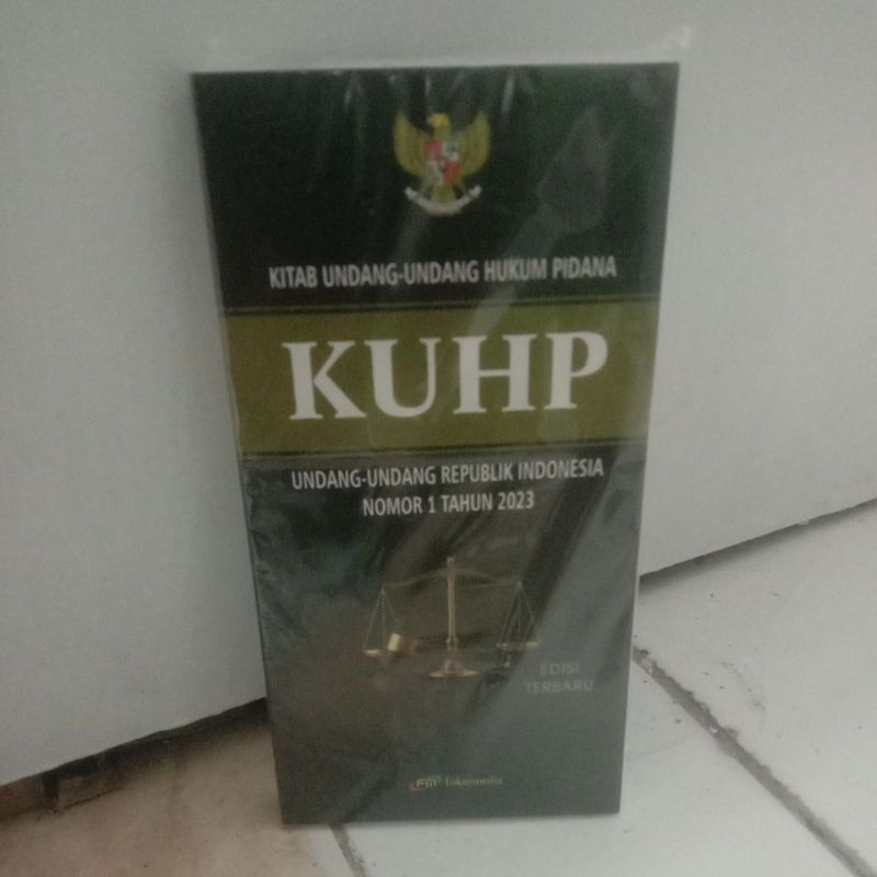 Jual KUHP KITAB UNDANG-UNDANG HUKUM PIDANA Undang Undang Nomor 1 Tahun ...