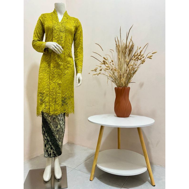 SETELAN KEBAYA KARTINI/ KEBAYA MODERN/ KEBAYALAMARAN/ KEBAYACANTIK/ KEBAYABRIDESMAID/ KEBAYAWISUDA/ KEBAYASERAGAMAN/ KEBAYATUNIK/