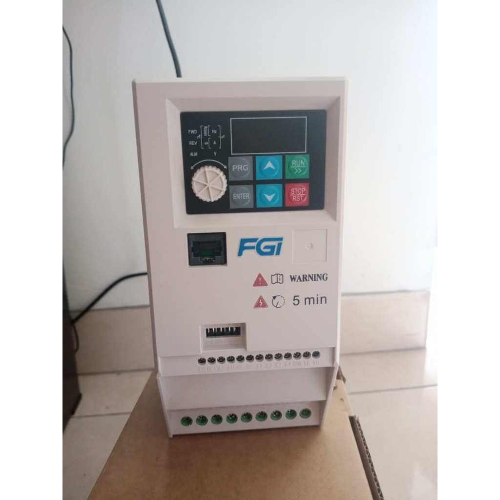 Jual Inverter VFD FGI FD100M 4kW / 5HP Input 3Phase 380v Output 3Phase ...