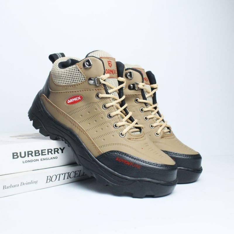 Jual SEPATU SAFETY PRIA // SEPATU KERJA // SEPATU PROYEK KUAT DAN TAHAN