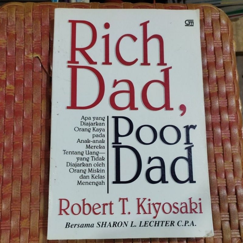 Jual Buku Rich Dad Poor Dad Robert T Kiyosaki Original Shopee