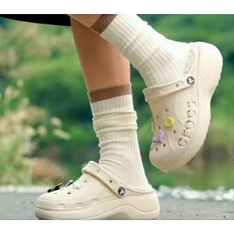 Jual crocs Baya Platform Clogs warna Bone original | Shopee Indonesia
