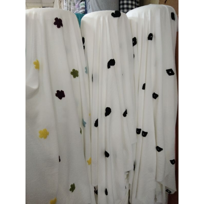 Jual KAIN KRINGKEL PUTIH KOMBINASI MOTIP TIMBUL | Shopee Indonesia