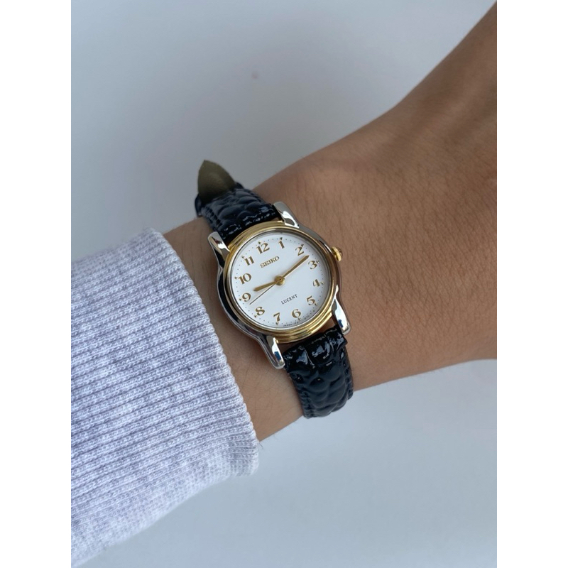 SEIKO LUCENT ゴールド スクエア レディース腕時計 1194 SEIKO LUCENT スクエア ゴールド レディース腕時計 1194 Jual
