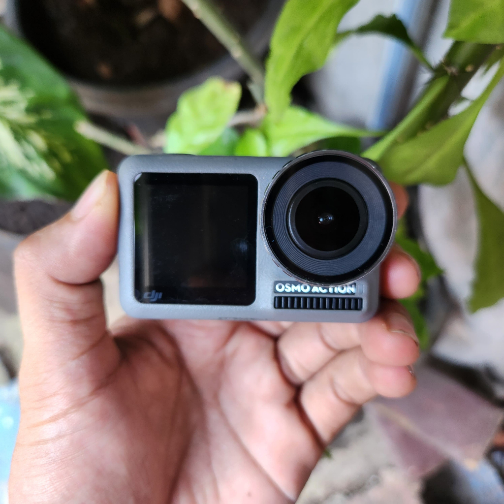 Jual Dji Osmo Action Cam 4K HDR 12 MP Dual Screen Shopee Indonesia