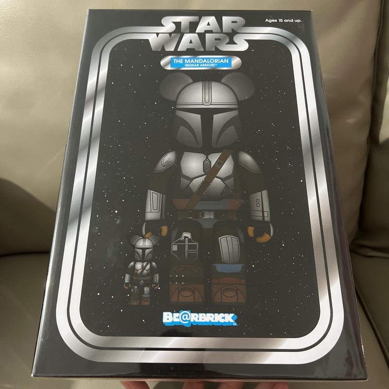 Bearbrick x Star Wars The Mandalorian Beskar Armor 100% & 400% Set main image 1