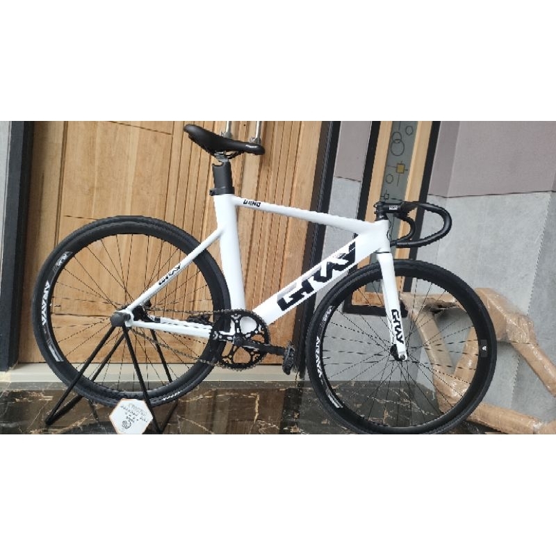 Gray fixie hotsell